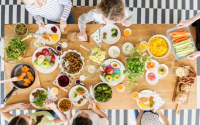 En las fiestas podemos comer  medido y saludable